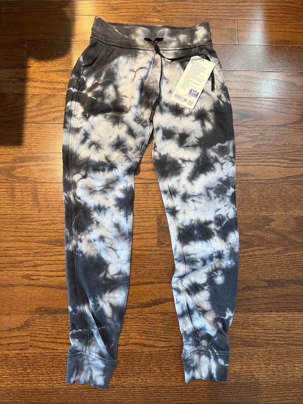 NWT LULULEMON WARM DOWN JOGGER - SIZE 2!!